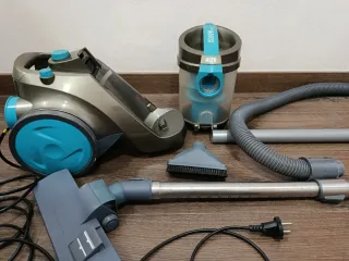 Aspirador ALFA 2000W max. SIN BOLSA. Como NUEVO