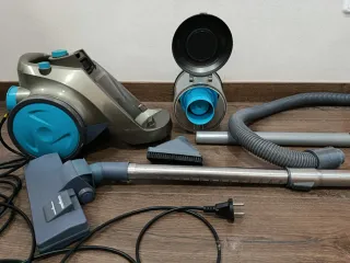 Aspirador ALFA 2000W max. SIN BOLSA. Como NUEVO