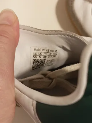 Zapatillas Adidas Samba Blancas y Verdes. Talla 38