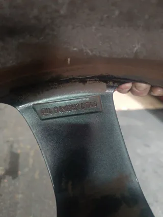 Llanta Mercedes-Benz