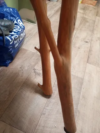 Banco hecho a mano con flores