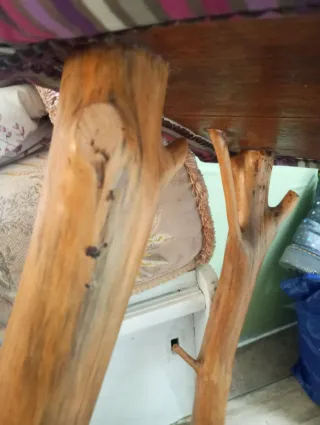 Banco hecho a mano con flores