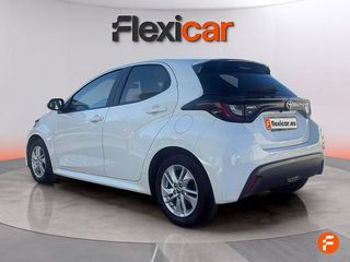 Toyota Yaris 1.5 120H Business Plus