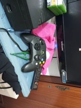 Xbox Clásica Negra + 4 Juegos