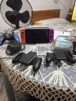 Nintendo Switch OLED Ed. Pokémon Scarlatto