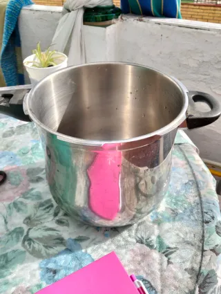 Olla a presión Hola Express