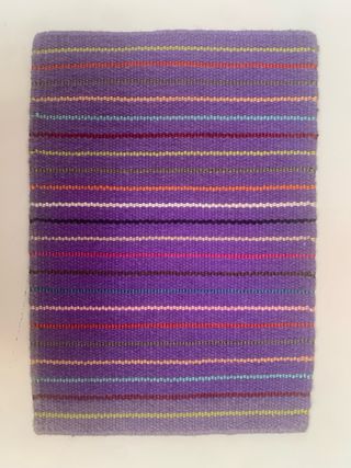 Tappeto d'ingresso multicolore con strisce viola