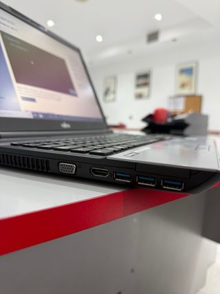 Portátil Fujitsu Lifebook A Series