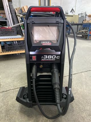 Soldadora Lincoln Electric i380c Advanced