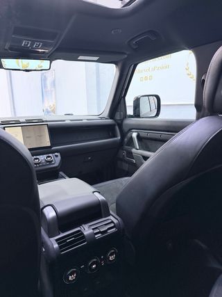 Land Rover Defender V8