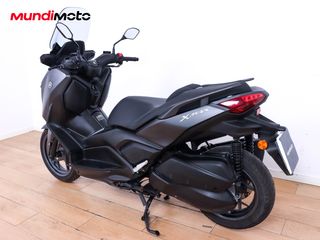 YAMAHA X-MAX 300