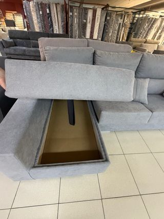 Sofá Chaiselongue extraíble con arcón