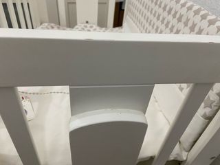 Minicuna colecho blanca con ruedas