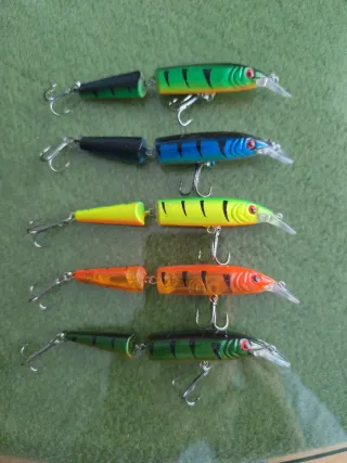 5 señuelos de pesca artificiales