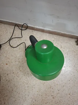 Lámpara de escritorio retro verde