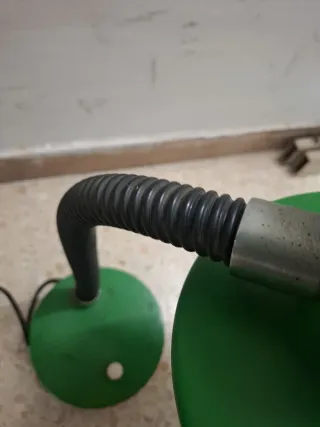 Lámpara de escritorio retro verde