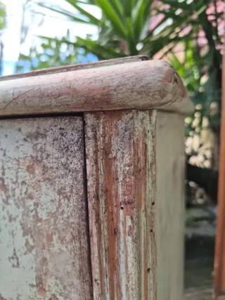 Cómoda vintage de madera