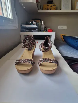 Sandalias de cuña mujer multicolor