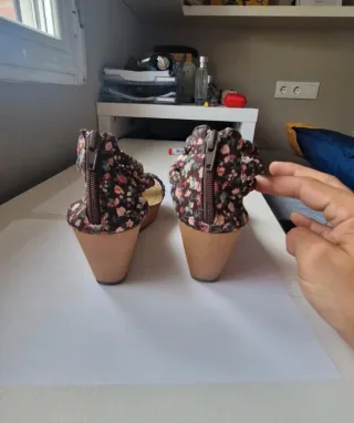 Sandalias de cuña mujer multicolor