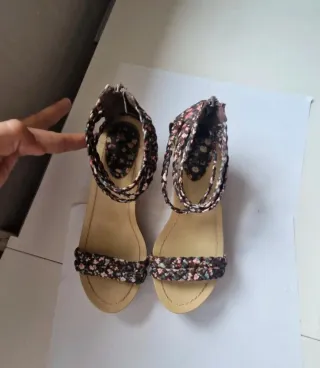 Sandalias de cuña mujer multicolor