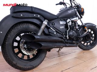 KEEWAY SUPERLIGHT 125