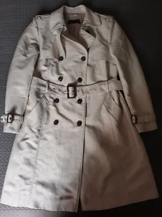Gabardina beige Zara Talla XL