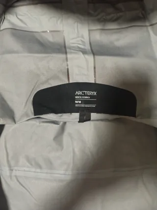 Chaqueta Arc'teryx Alpha SV Talla M