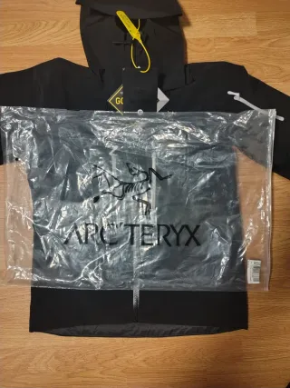 Chaqueta Arc'teryx Alpha SV Talla M