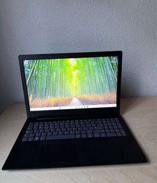 Portátil Lenovo 15.6'' gen 9 AMD A4 8GB RAM SSD