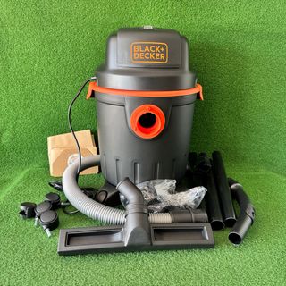 Aspirador Black+Decker 1200W 20L