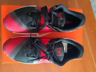 Zapatillas Nike Metcon 10 Negras y Rojas