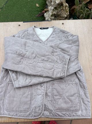 Abrigo Zara Beige Acolchado