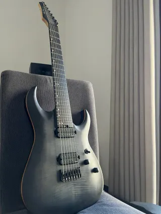 Harley Benton Amarok 7 cuerdas