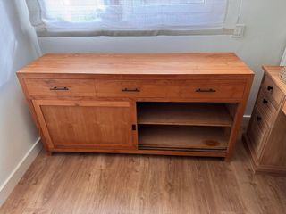 Aparador de madera maciza