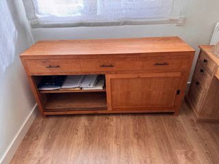 Aparador de madera maciza