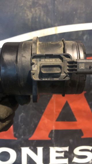 Caudalímetro VW AG 05L 906 461B