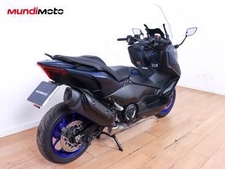 YAMAHA T-MAX 560
