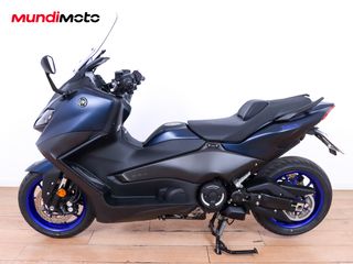 YAMAHA T-MAX 560