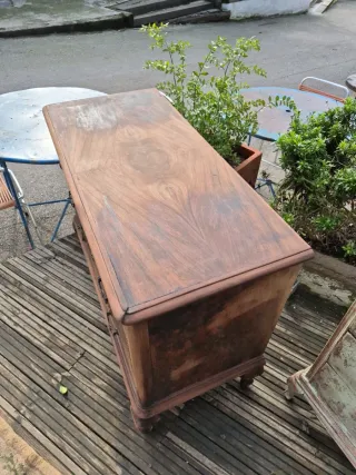 Cómoda vintage de madera