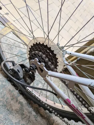 Bicicleta infantil Blanca y Rosa