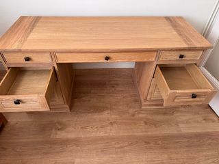 Mesa de oficina de madera