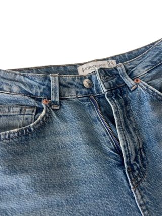 Pantalón Stradivarius Talla 36 modelo D9