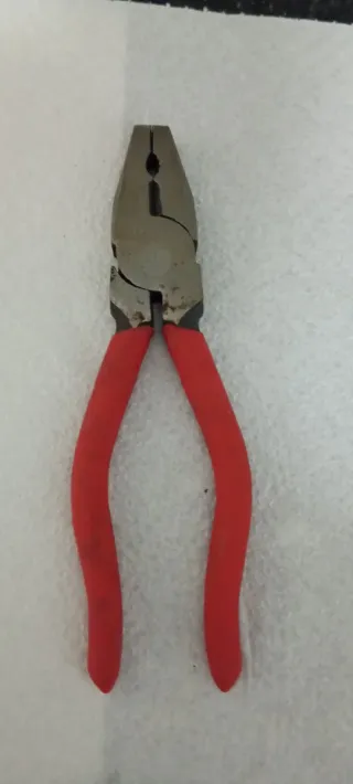 Lote Alicate y Llave Inglesa