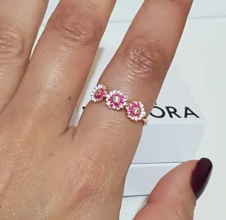 Anillo Pandora 3 flores oro rosa y esmalte
