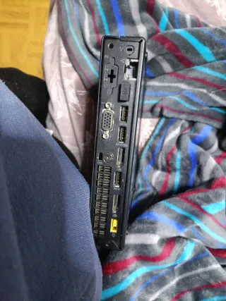 PC Lenovo ThinkCentre 8GB RAM 1TB.