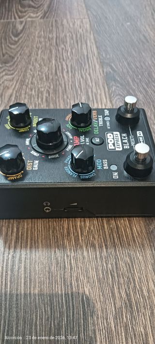 Pedal Multiefectos Line 6 Pod Express Black