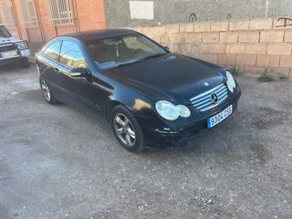 Mercedes-Benz Clase C 2006