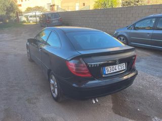 Mercedes-Benz Clase C 2006