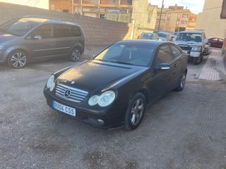 Mercedes-Benz Clase C 2006