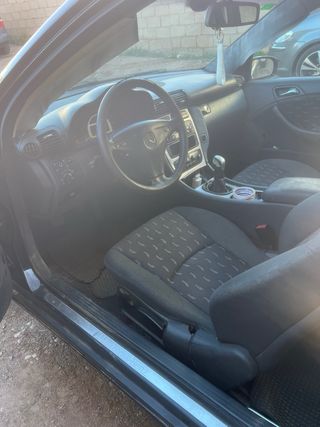 Mercedes-Benz Clase C 2006